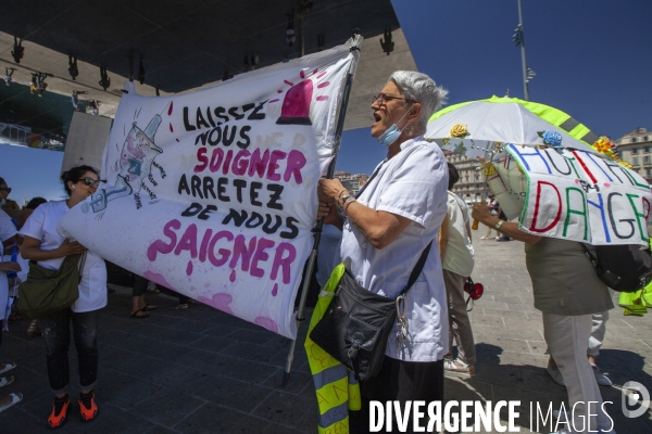 Manifestation du personnel soignant à Marseille