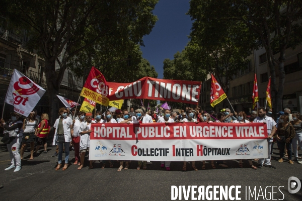 Manifestation du personnel soignant à Marseille