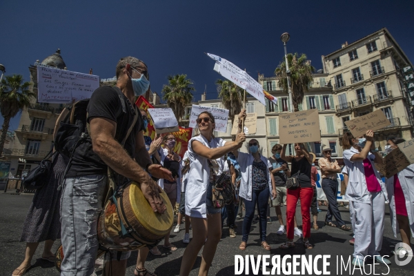 Manifestation du personnel soignant à Marseille