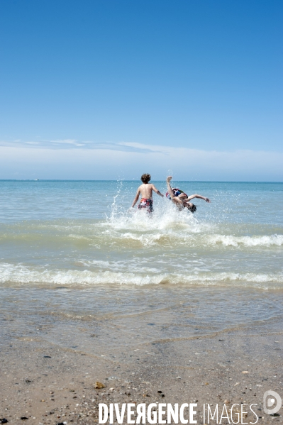 Illustrations enfants à la plage