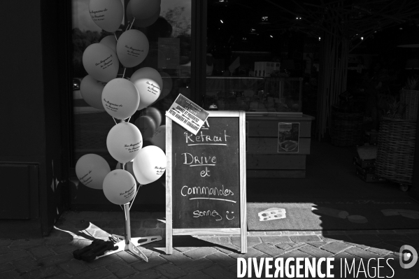 Le Covid-19 s affiche