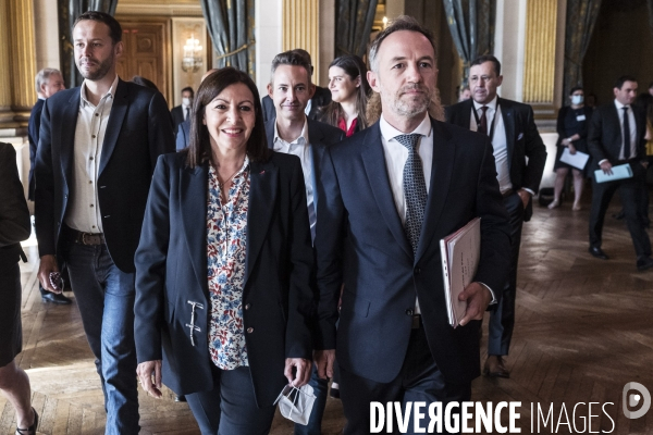 Election d Anne Hidalgo à la mairie de Paris.