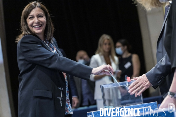 Election d Anne Hidalgo à la mairie de Paris.