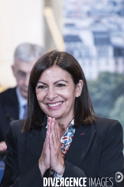 Election d Anne Hidalgo à la mairie de Paris.