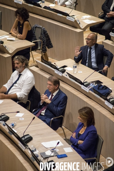 Michèle Rubirola est élue maire de Marseille