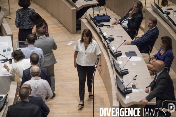 Michèle Rubirola est élue maire de Marseille