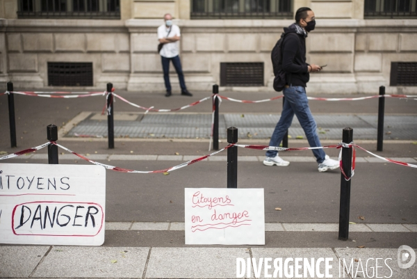 Manifestation des femmes de policiers