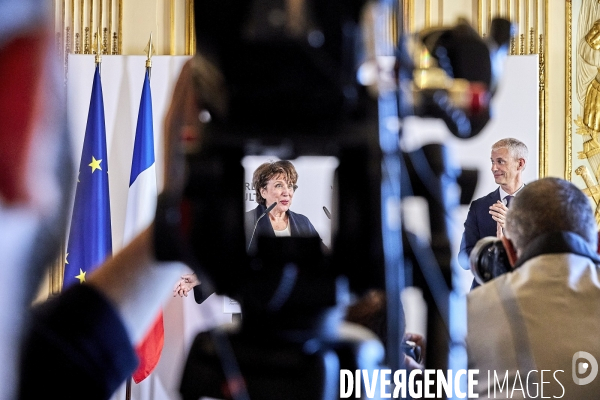 Passation de pouvoir Bachelot et Riester Ministere Culture