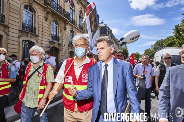 Manifestation des salariés de Nokia à Paris contre l annonce des suppressions d emplois