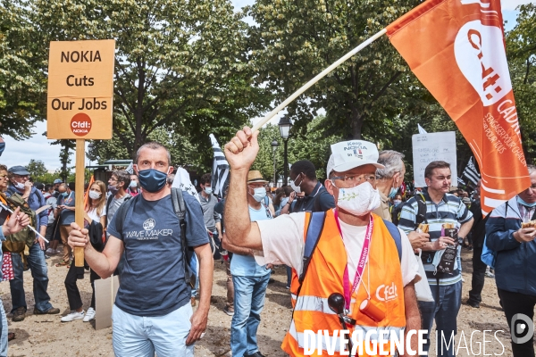 Manifestation des salariés de Nokia à Paris contre l annonce des suppressions d emplois