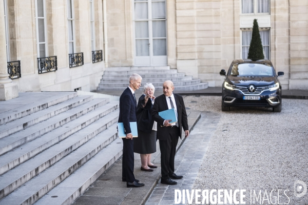 Premier conseil des ministres du gouvernement Castex