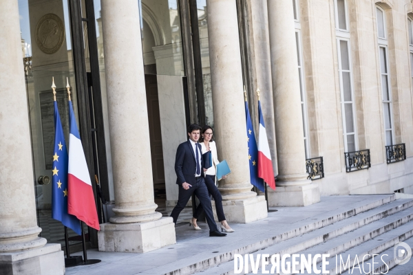 Premier conseil des ministres du gouvernement Castex