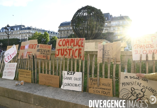 Rassemblement féministes contre le dernier remaniement ministériel avec l arrivée au gouvernement de Gérard Darmanin et Eric Dupont-Moretti. Feminists  protest against the latest cabinet reshuffle with the arrival in government of Gérar