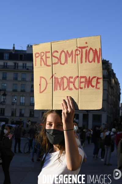 Rassemblement féministes contre le dernier remaniement ministériel avec l arrivée au gouvernement de Gérard Darmanin et Eric Dupont-Moretti. Feminists  protest against the latest cabinet reshuffle with the arrival in government of Gérar