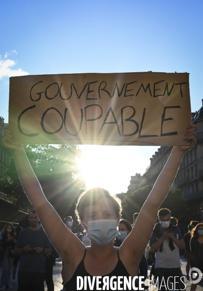 Rassemblement féministes contre le dernier remaniement ministériel avec l arrivée au gouvernement de Gérard Darmanin et Eric Dupont-Moretti. Feminists  protest against the latest cabinet reshuffle with the arrival in government of Gérar