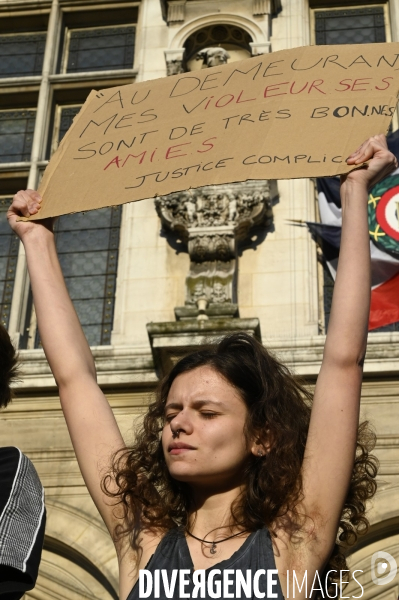 Rassemblement féministes contre le dernier remaniement ministériel avec l arrivée au gouvernement de Gérard Darmanin et Eric Dupont-Moretti. Feminists  protest against the latest cabinet reshuffle with the arrival in government of Gérar