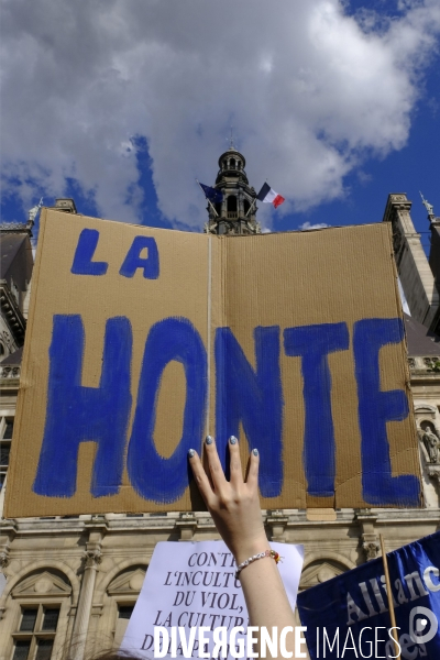 Manifestation Féministe contre la nomination au gouvernement de Gérald Darmanin et Éric Dupond-Moretti Paris. Feminist Protest against the appointment to government of Gerald Darmanin and Eric Dupond-Moretti.