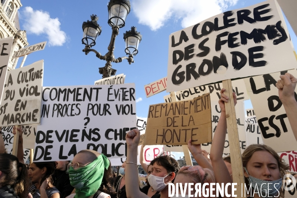 Manifestation Féministe contre la nomination au gouvernement de Gérald Darmanin et ¢ric Dupond-Moretti Paris. Feminist Protest against the appointment to government of Gerald Darmanin and Eric Dupond-Moretti.