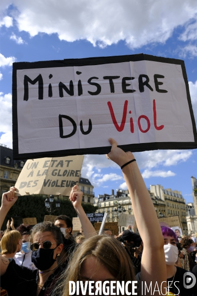 Manifestation Féministe contre la nomination au gouvernement de Gérald Darmanin et Éric Dupond-Moretti Paris. Feminist Protest against the appointment to government of Gerald Darmanin and Eric Dupond-Moretti.