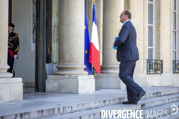 Premier conseil des ministres du gouvernement Castex
