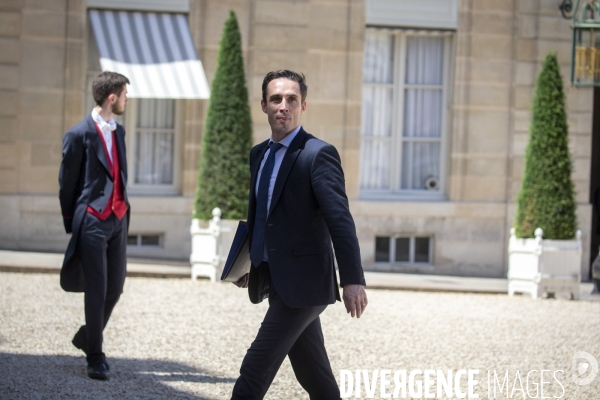 Premier conseil des ministres du gouvernement Castex