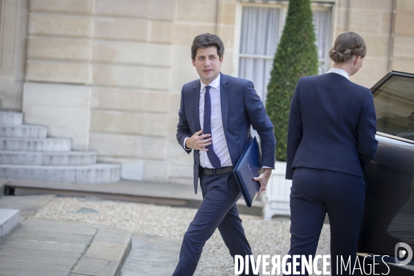 Premier conseil des ministres du gouvernement Castex