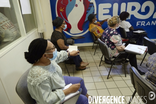 Formation au permis de conduire destinée aux mères de famille à Drancy