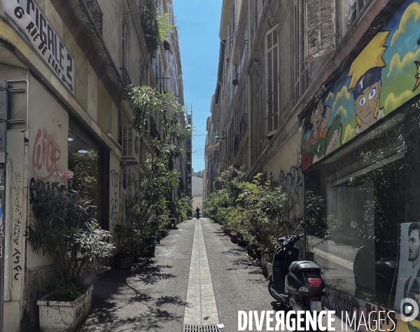 La ville comme avant, rue d Aubagne, Marseille