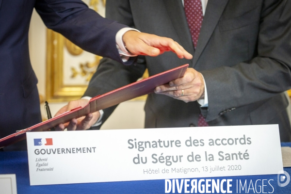 Signatures des accords du Ségur de la santé