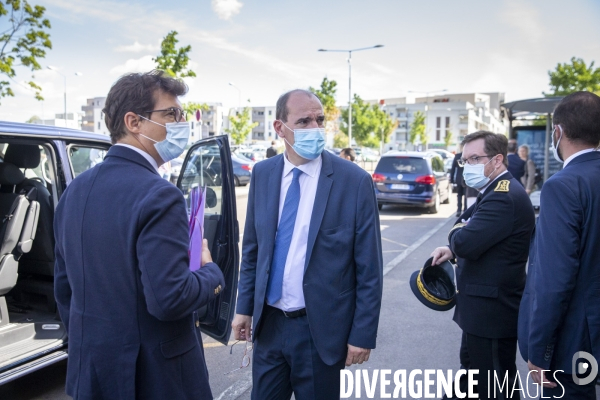 Jean Castex et Gerald Darmanin à Dijon, quartier des Gresilles