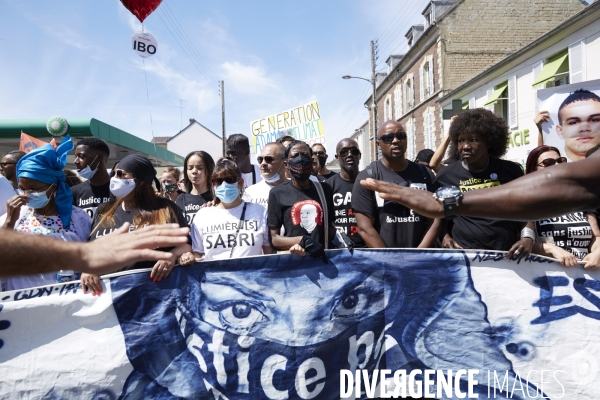 Marche pour Adama Traoré et contre les violences policières à Beaumont-sur-Oise le 18 juillet 2020.