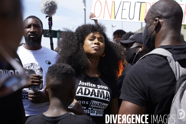 Marche pour Adama Traoré et contre les violences policières à Beaumont-sur-Oise le 18 juillet 2020.