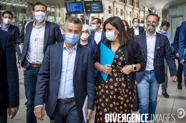 Rencontre entre maires écolos et de gauche à Tours