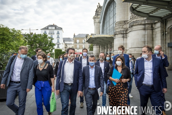 Rencontre entre maires écolos et de gauche à Tours