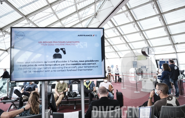 Mesures de sécurités à bord des avions et dans les aéroports