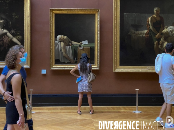 Le Louvre masqué