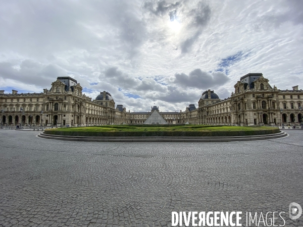 Ambiances au Musée du Louvre et ses alentours