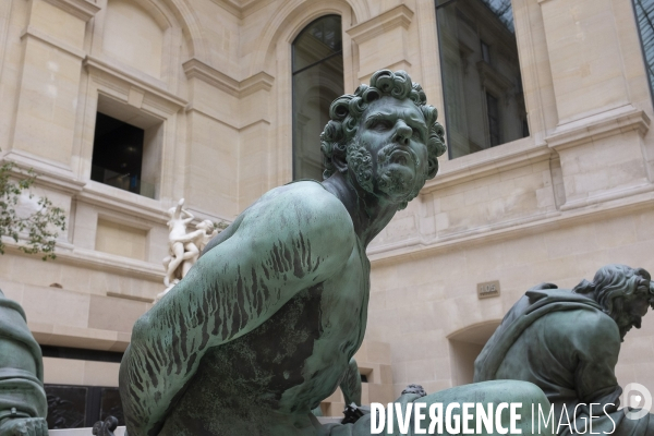 Ambiances au Musée du Louvre et ses alentours
