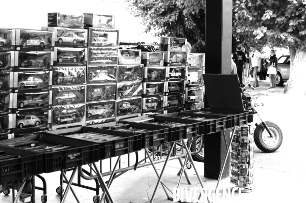 Fête foraine et voitures anciennes