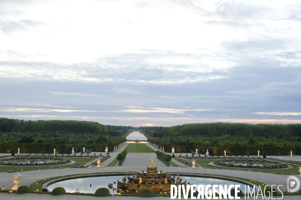 Chateau de versailles/grandes eaux nocturnes