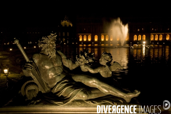 Chateau de versailles/grandes eaux nocturnes