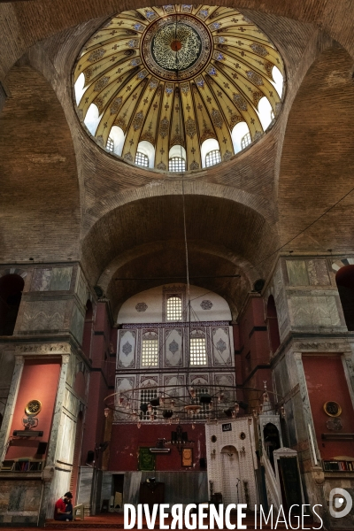 Anciennes ¢glises Byzantines, Assyriennes et Arméniennes, converties en Mosquées en Turquie. Ancient Byzantine, Assyrian and Armenian, Churches converted into Mosques in Turkey.