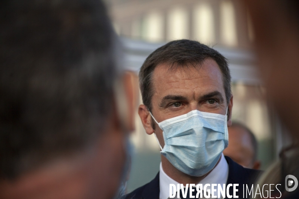 Olivier Véran, ministre des Solidarités et de la Santé à Marseille