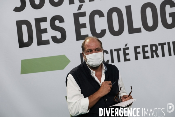 Visite d eric dupont moretti aux journees d ete des ecologistes