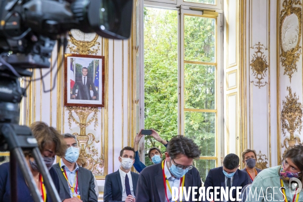 Castex, Véran et Blanquer : conférence de presse sur le COVID-19 à Matignon