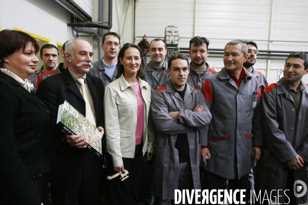 Segolene royal: deplacement en region centre auvergne, gueret, clermont-ferrand. visite d entreprises et rencontre avec la population.