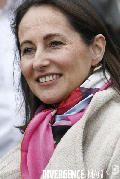 Segolene royal: deplacement en region centre auvergne, gueret, clermont-ferrand. visite d entreprises et rencontre avec la population.