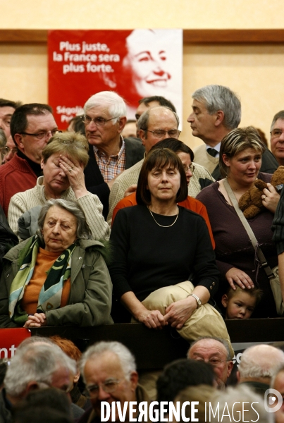 Segolene royal: deplacement en region centre auvergne, gueret, clermont-ferrand. visite d entreprises et rencontre avec la population.