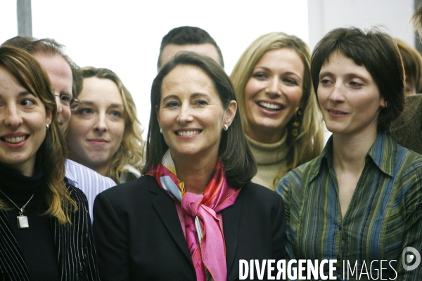 Segolene royal: deplacement en region centre auvergne, gueret, clermont-ferrand. visite d entreprises et rencontre avec la population.