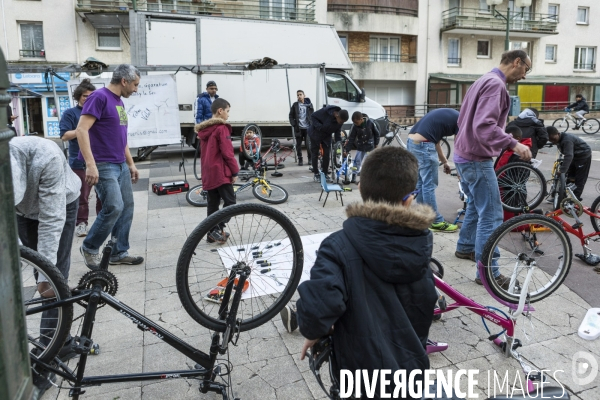 Atelier d auto-réparation de Vélos en Seine-Saint-Denis par l association  Aux Pignons sur Rue 